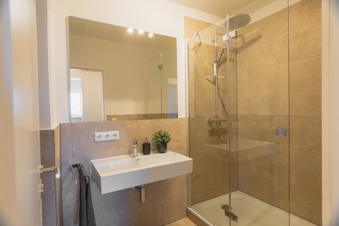 Badezimmer Ansicht 2