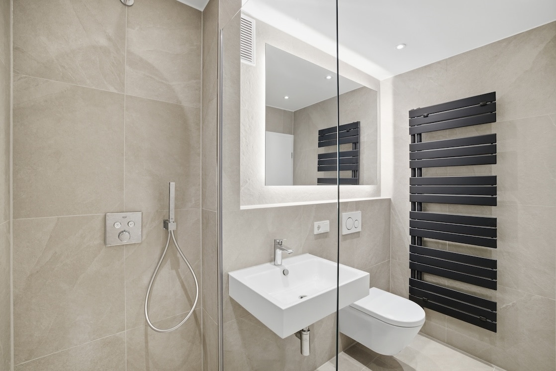 Badezimmer Ansicht 1